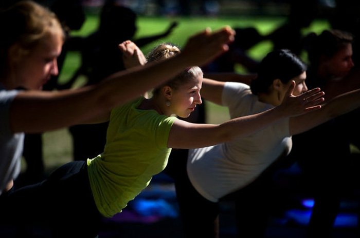 Йога на свежем воздухе Йога на свежем воздухе