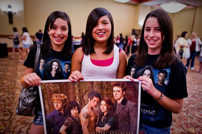 Съезд фанатов сумерек Съезд фанатов сумерек