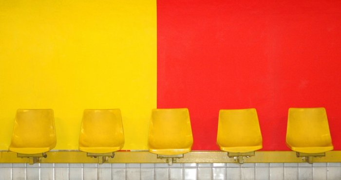 Сиденья в метро Сиденья в метро