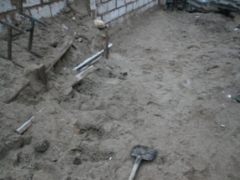 На 26-летнего актюбинца обвалился пласт земли На 26-летнего актюбинца обвалился пласт земли