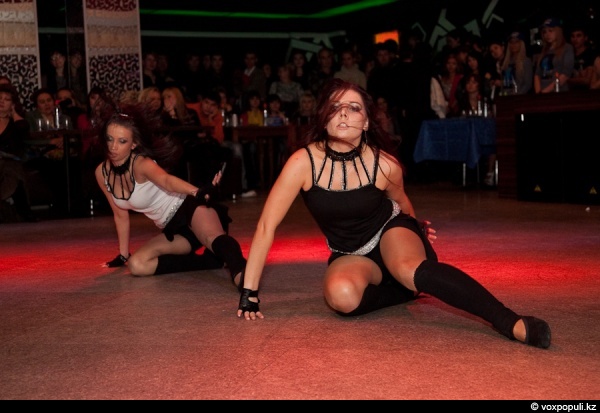 Dance Lady Dance Lady