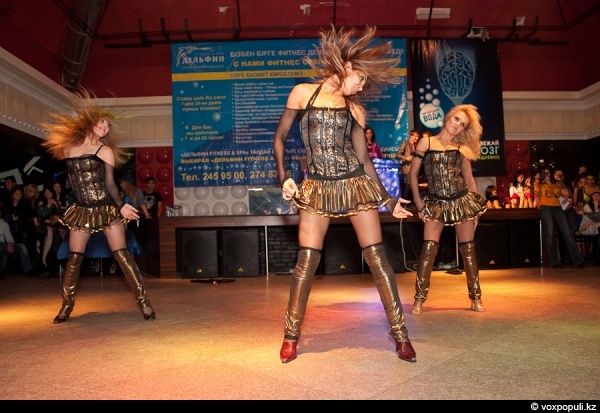 Dance Lady Dance Lady