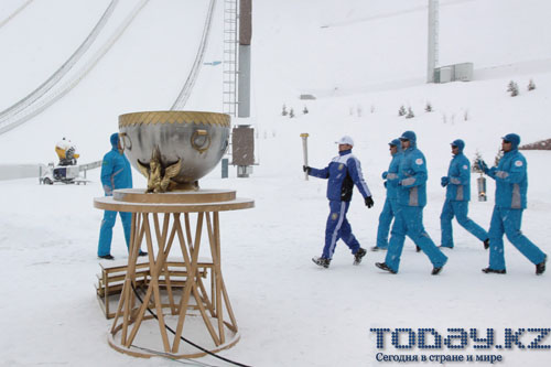 По улицам огонь носили По улицам огонь носили