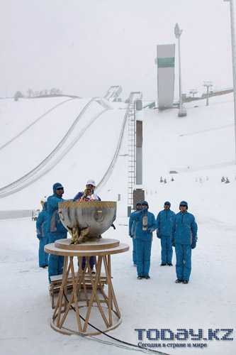 По улицам огонь носили По улицам огонь носили