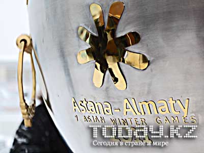 По улицам огонь носили По улицам огонь носили