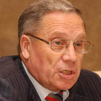 Депутата возмутило распределение средств, занятых Казахстаном у банка